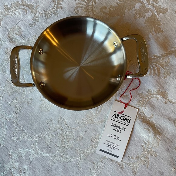 ALL-CLAD New 6-inch Round Mini Gratin Pan - Picture 2 of 7